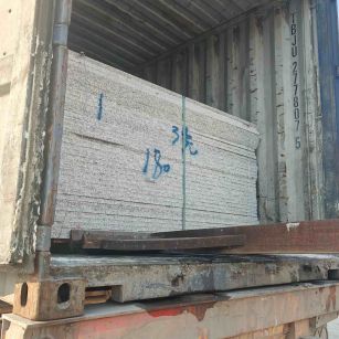 松原 芝麻白花岗岩石材3.0公分光面毛板装柜出货