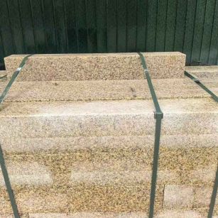 松原 黄金麻花岗岩石材机切面栏杆料半成品
