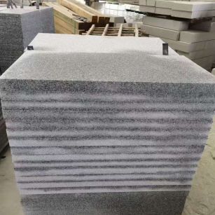 松原 芝麻白5公分火烧地铺成品，900*400，规格可定制