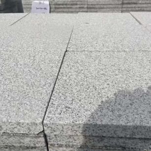 松原 白麻花岗岩石材推荐 荔枝面地铺石