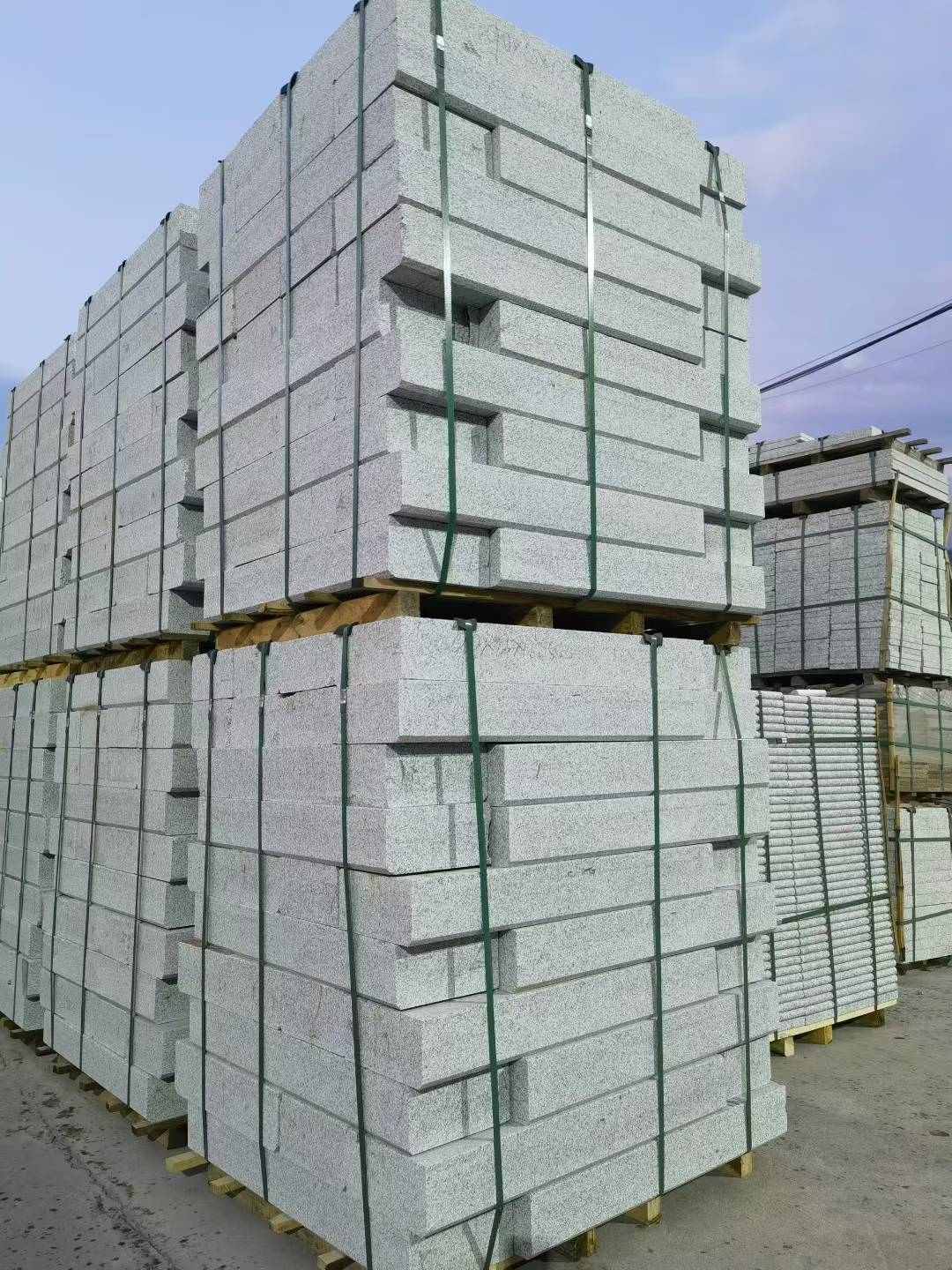 松原 芝麻白花岗岩路沿石，路缘石，路肩石，道牙，立缘石，马路牙子，街沿石，侧石等