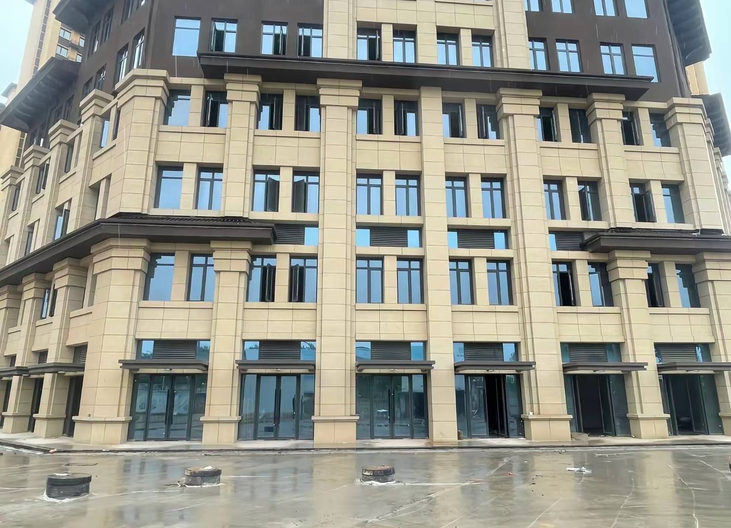 松原 黄金麻花岗岩荔枝面小区外墙干挂