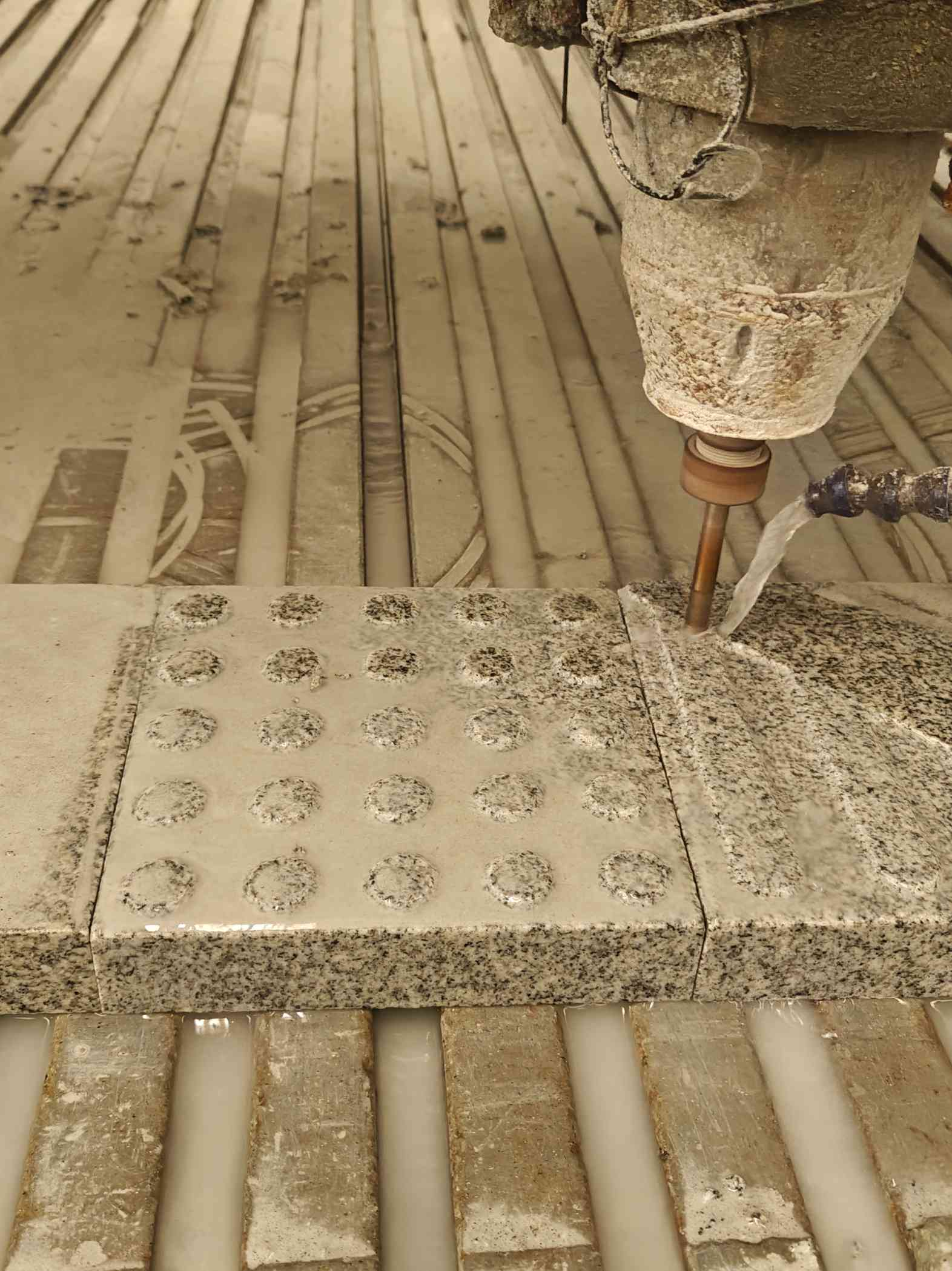 松原 芝麻白花岗岩石材盲人石、盲道石、盲点石