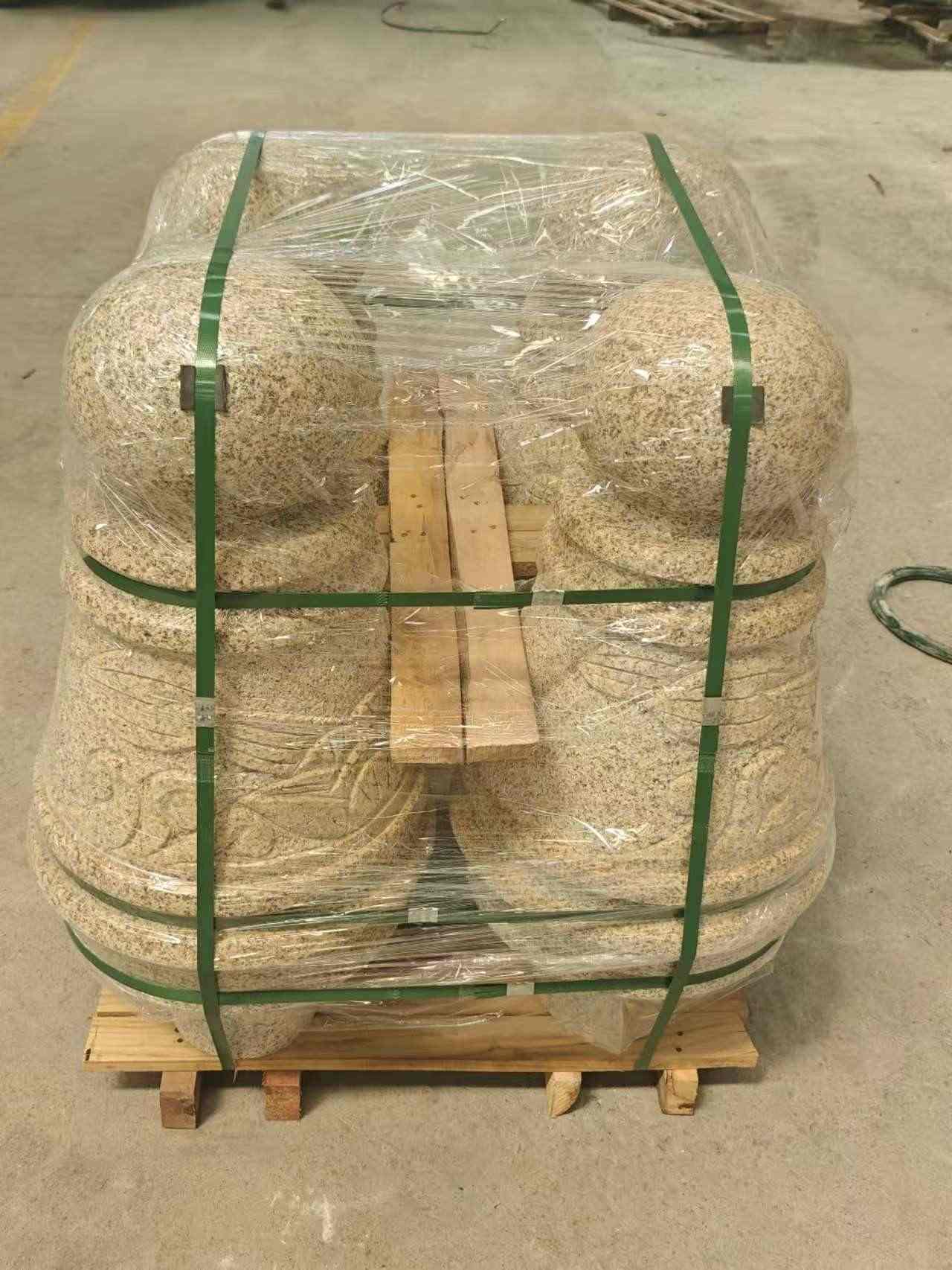 松原 黄金麻异形定制雕花——棒棒糖挡车柱