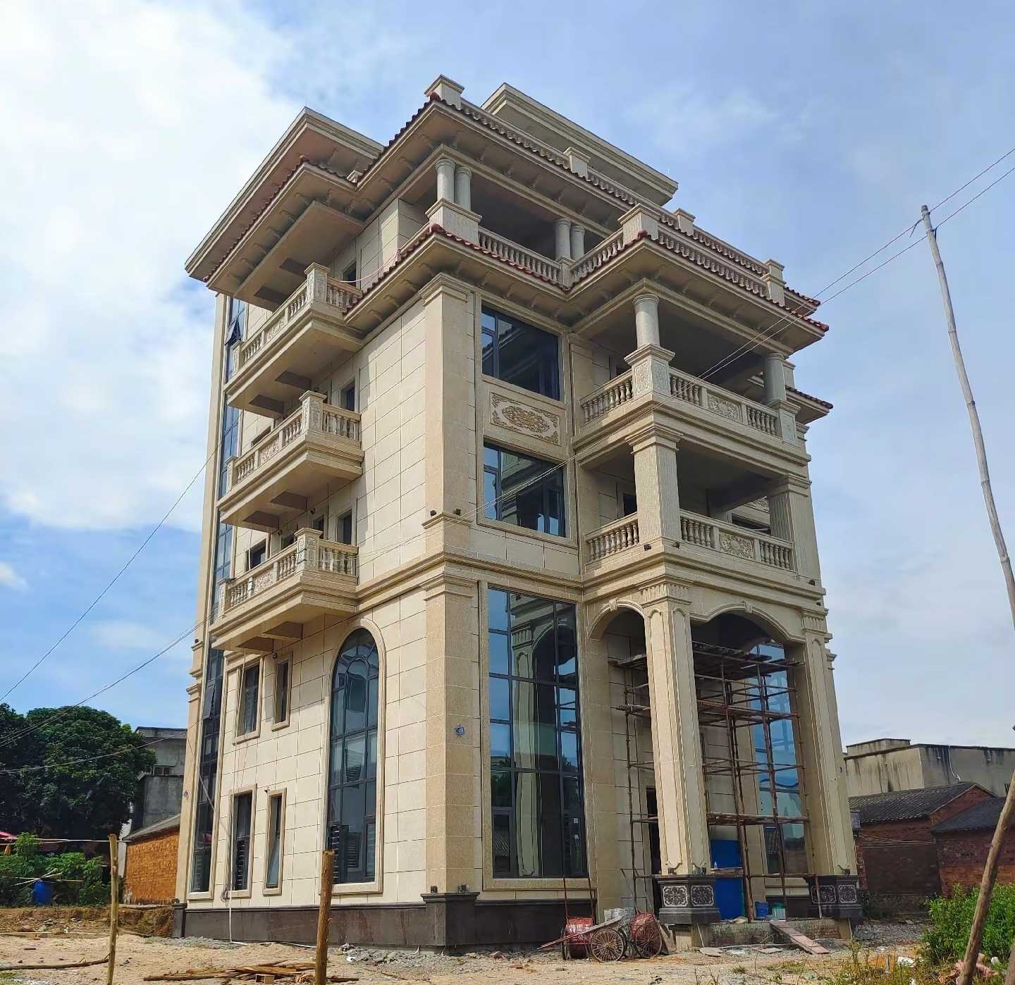 松原 黄金麻花岗岩石材别墅外墙干挂搭配（雕花栏杆花瓶柱门楼罗马柱）