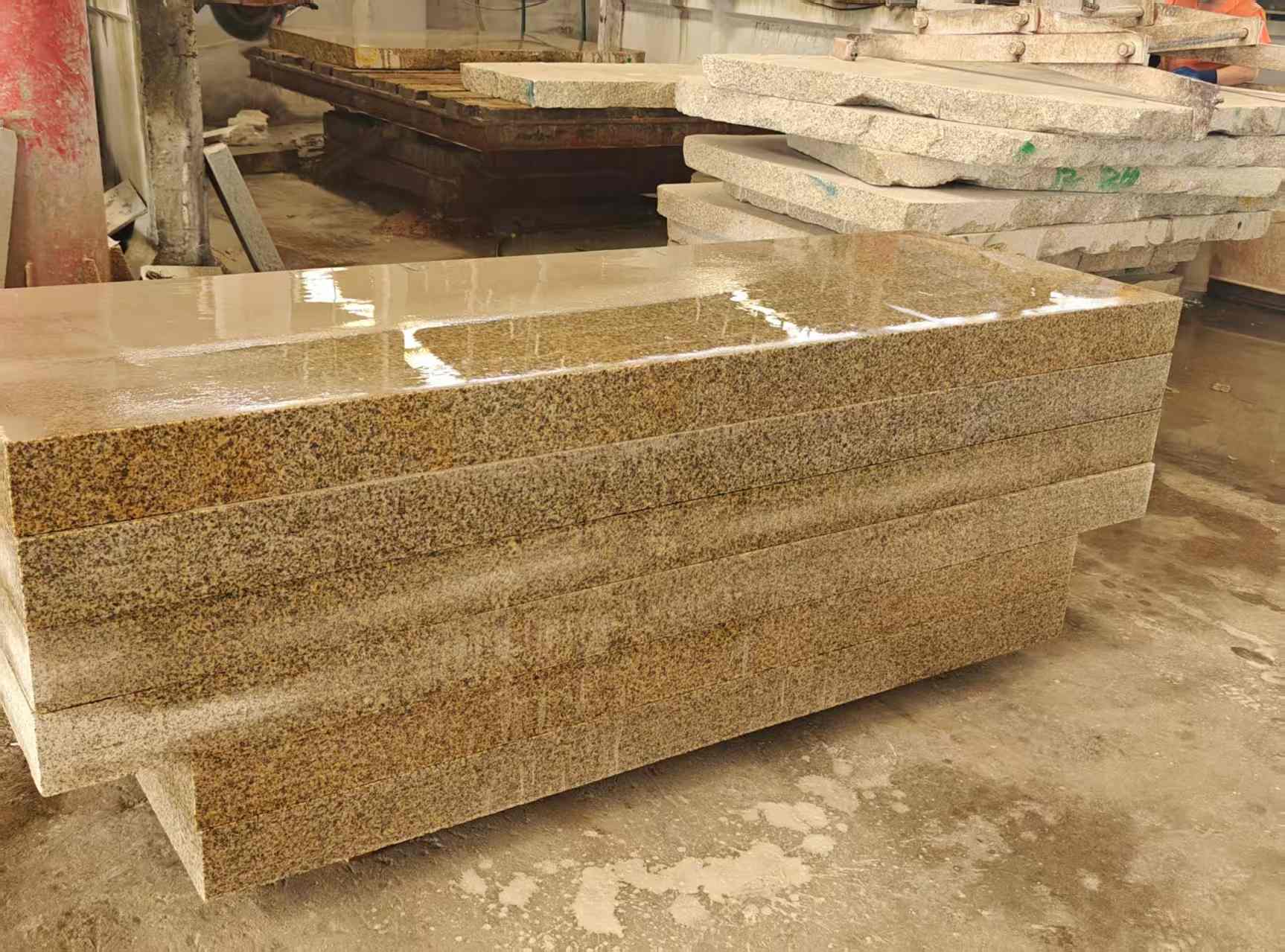 松原 黄金麻栏杆料半成品加工中