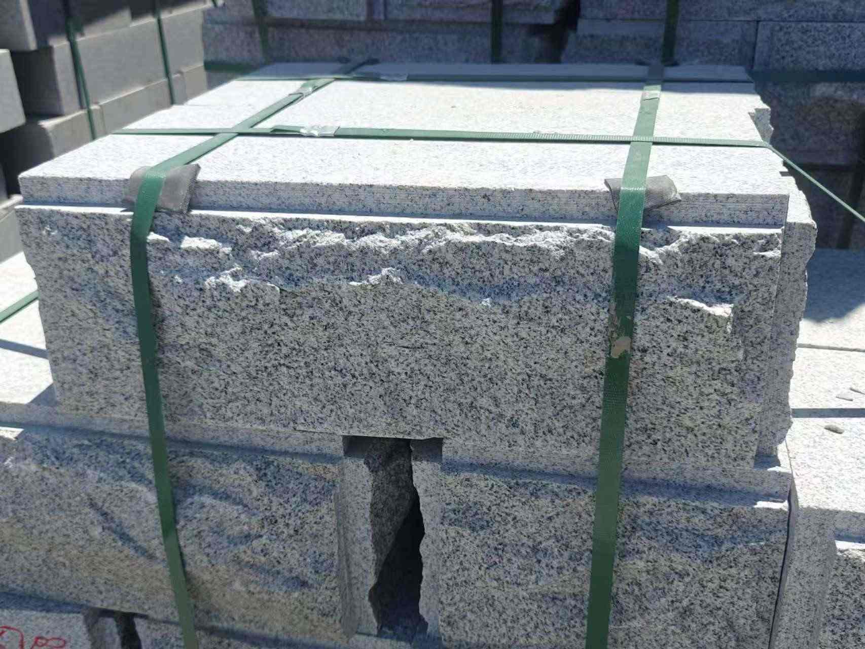 松原 芝麻白花岗岩自然面成品