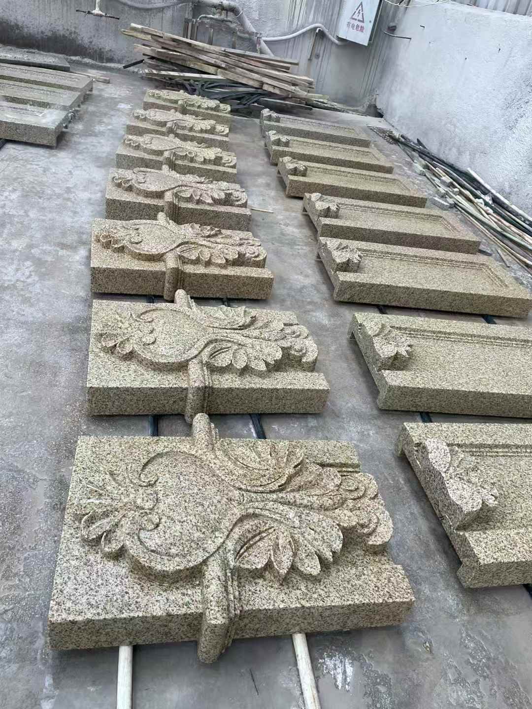 松原 黄金麻花岗岩别墅外墙雕刻板