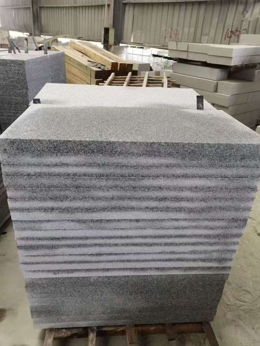 松原 芝麻白5公分火烧地铺成品，900*400，规格可定制